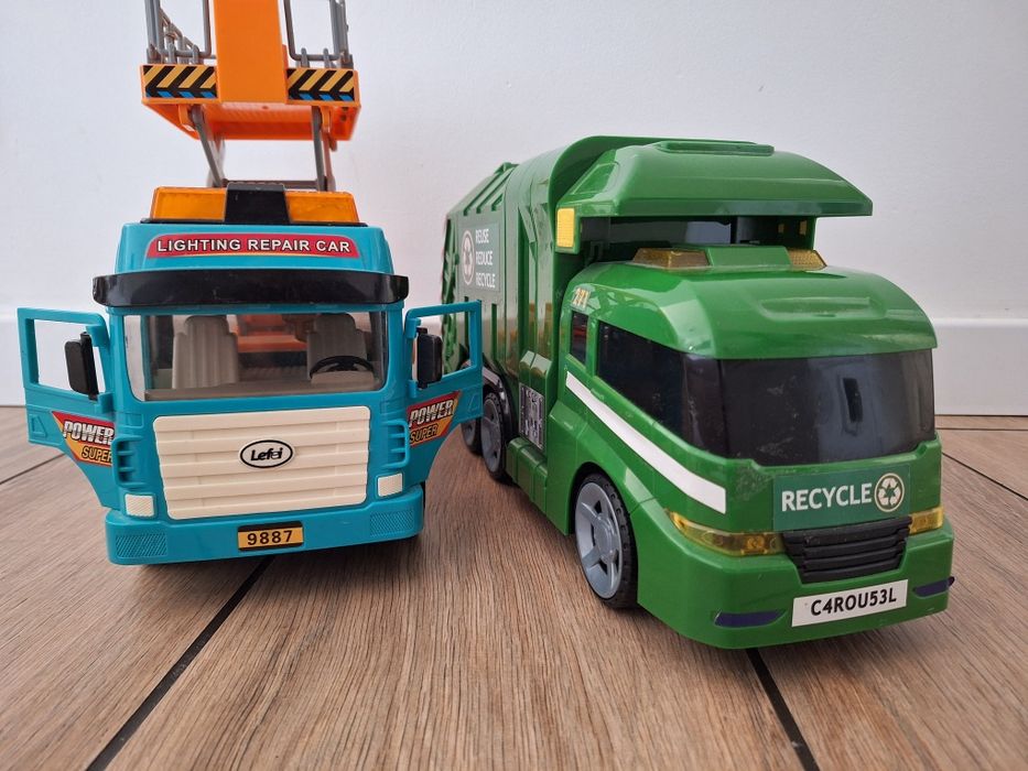 Auto  podnośnik, smieciarka Dumel dla dzieci