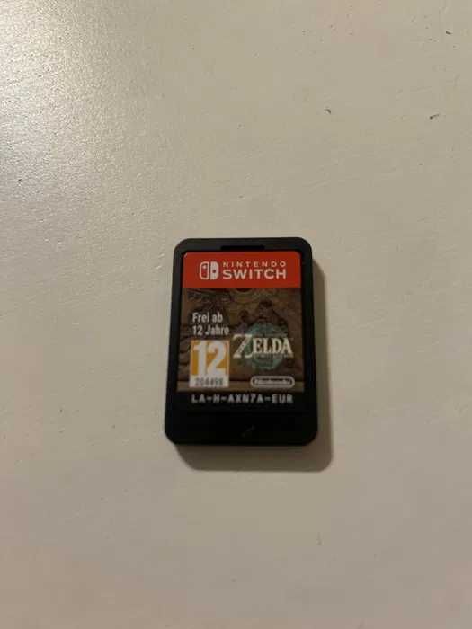 Nintendo Consola Nintendo Switch V2 "COM UM JOGO"
