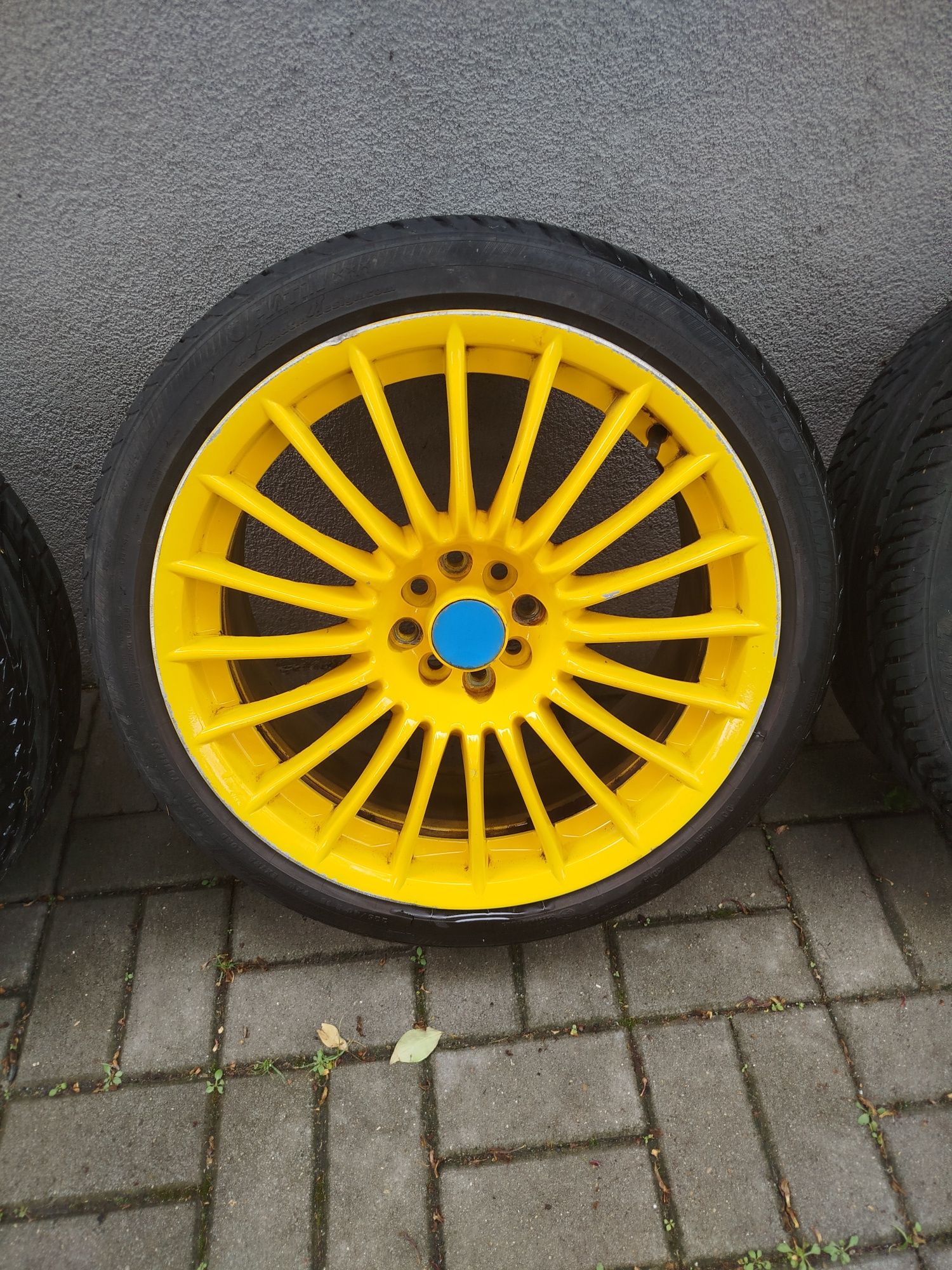 Alufelgi 18 8,5 wieloramienne  225/40/18 niemieckie 4x100 4x108