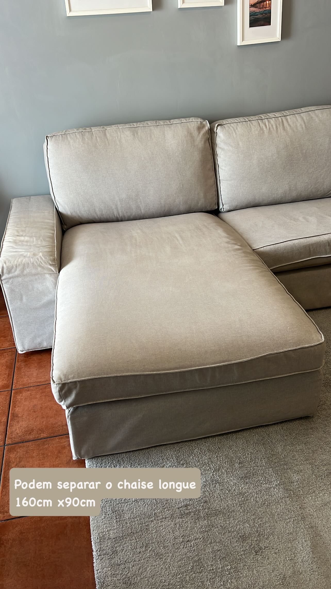 Sofá chaise longue cinza claro