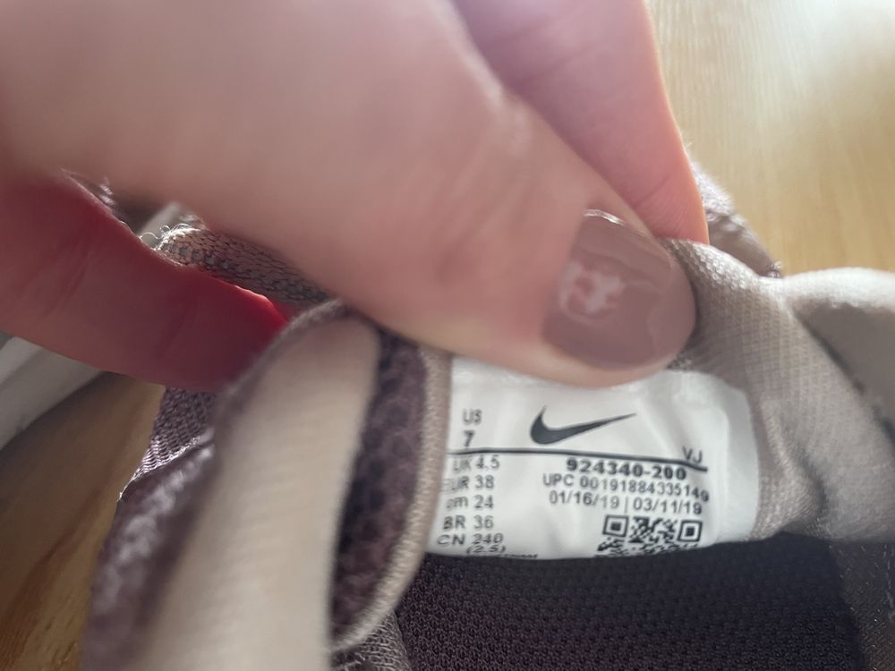 Sapatilhas Nike 38
