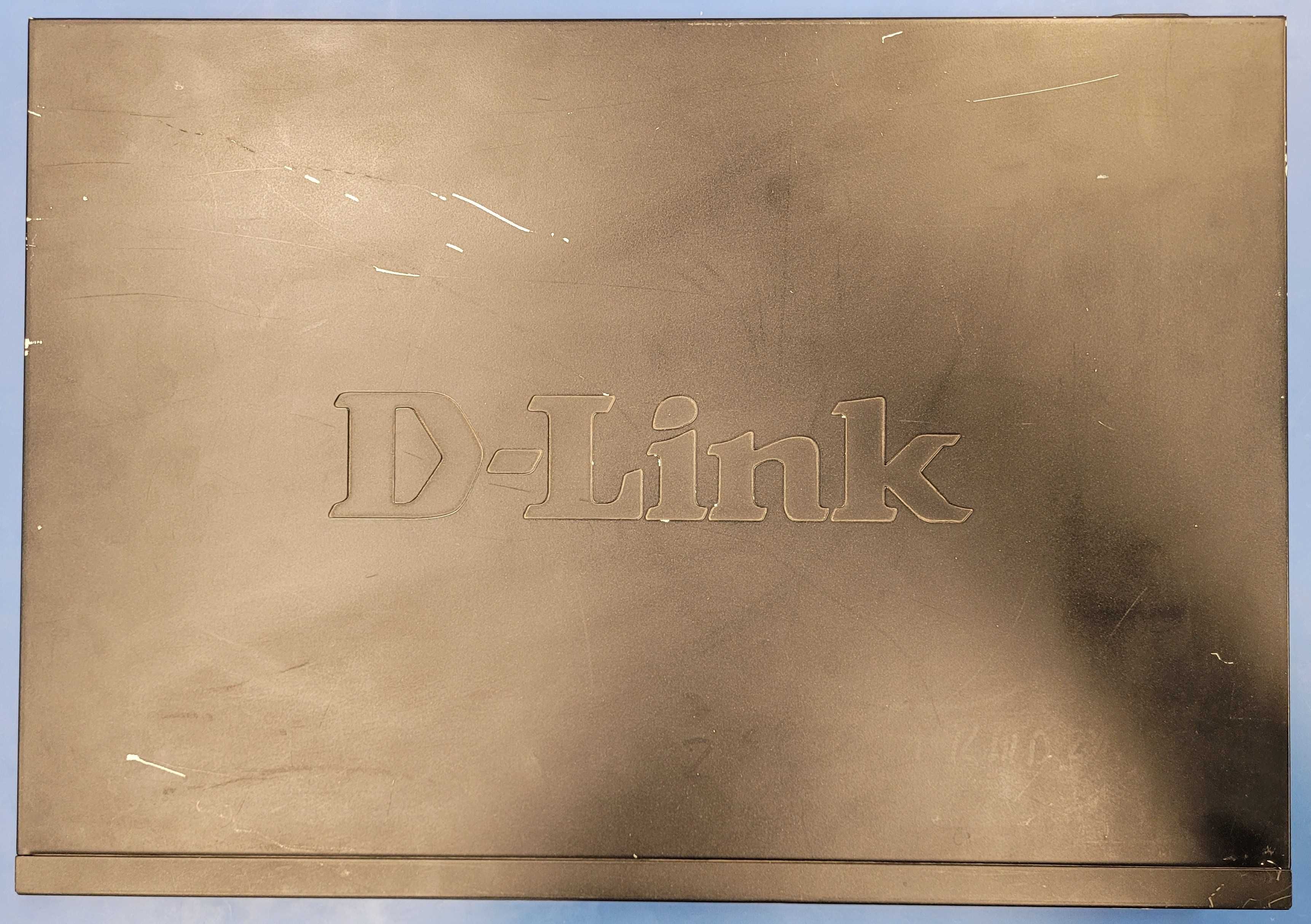 D-Link 52p DES-3052P (48x10/100Mbit 2x1Gbit 2xSFP) switch - sprawny