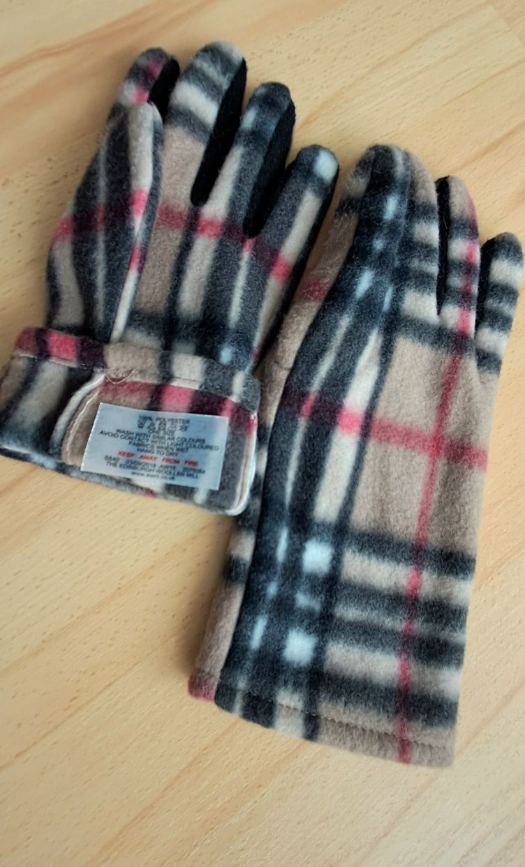 Szalik i rękawiczki. Komplet zimowy damski.