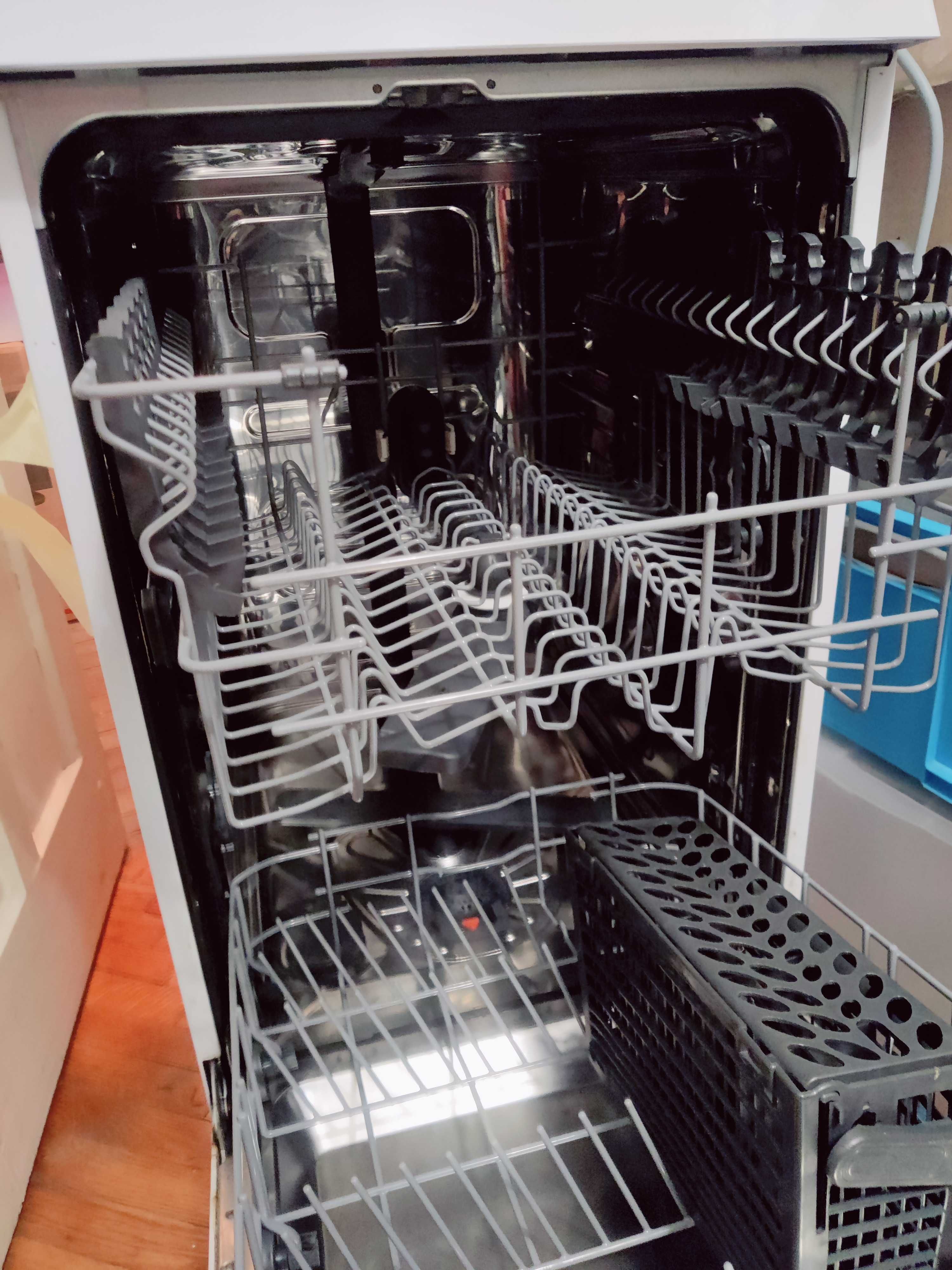 посудомийка посудомийна машина Electrolux 45 см SMA91210SW