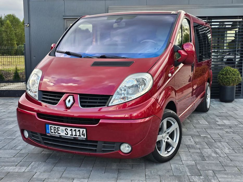 Renault Trafic // Generation // Mini kamper // Łóżko // Stolik // 2.0 ON // 115 PS//