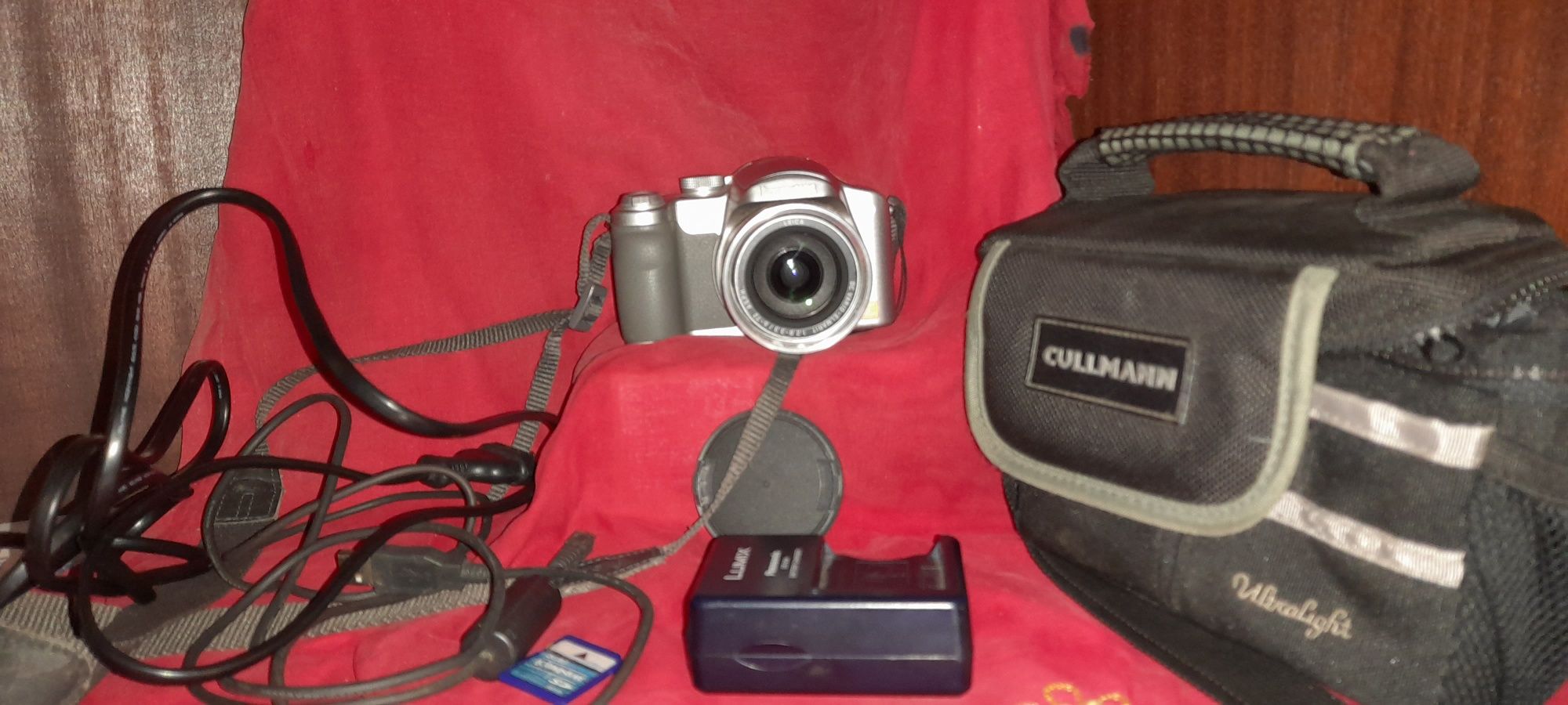 Câmera fotográfica Panasonic Lumix DMC-FZ7