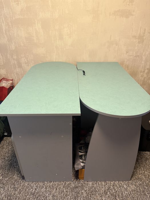 Стіл офісний, парта дитяча, стіл, парта