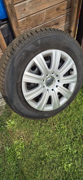 Komplet Koła stalowe + opony zimowe PIRELLI  jak NOWE
