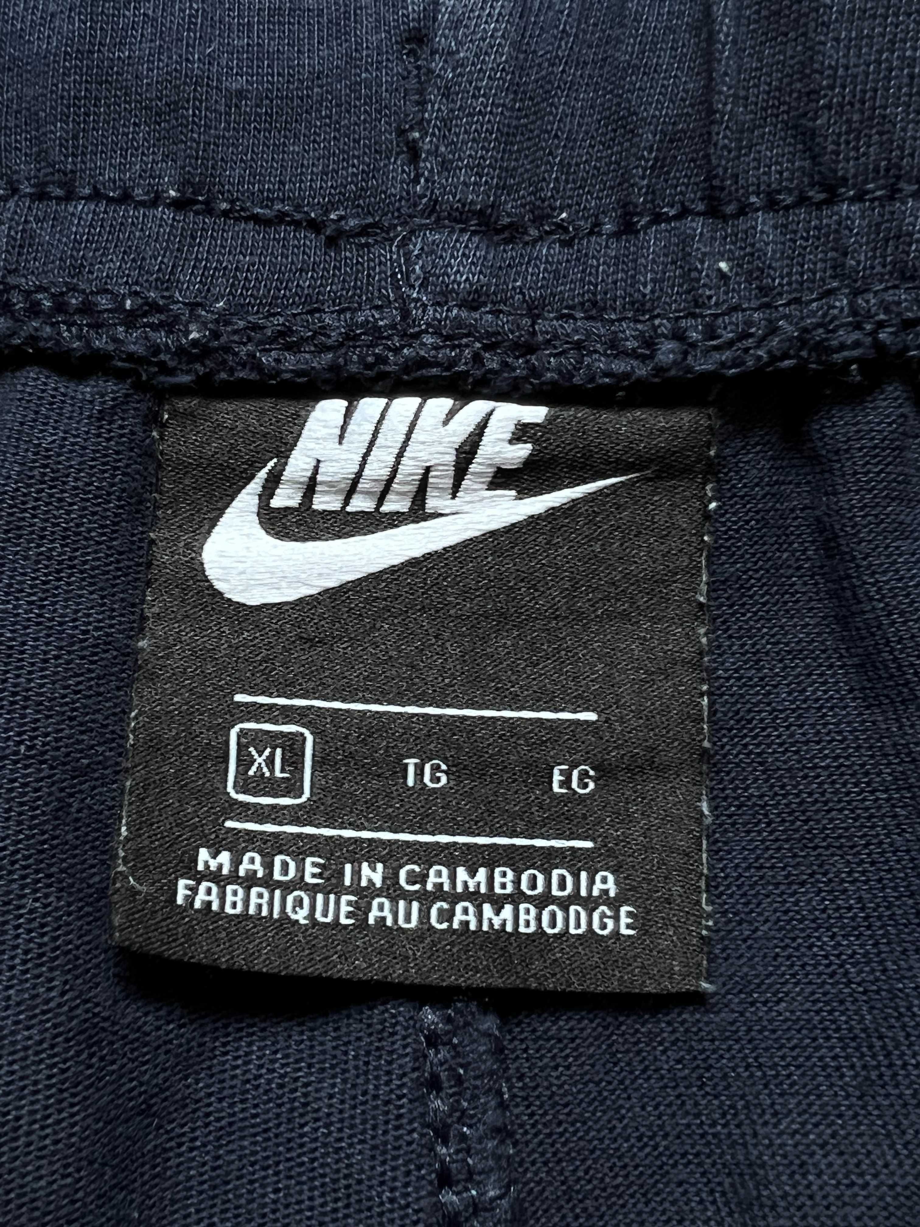 спортивні шорти Nike NSW