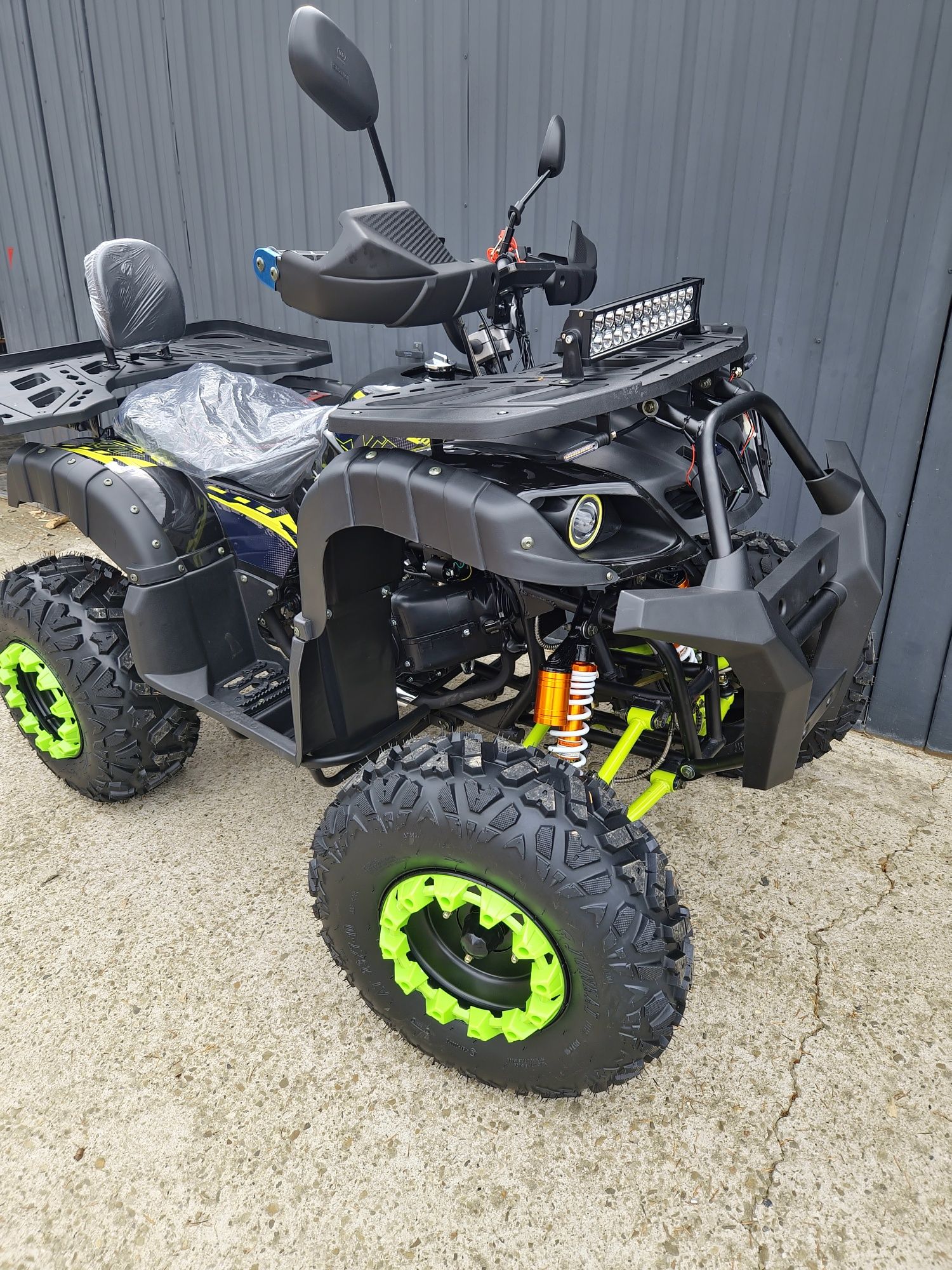 quad 250 XTR hummer automat