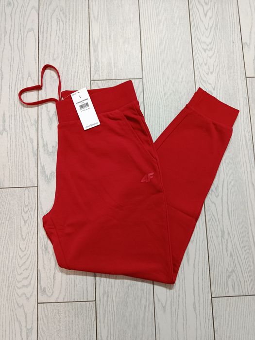 Nowe! Oryginalne 4F joggery L męskie czerwone z małym logo (504)