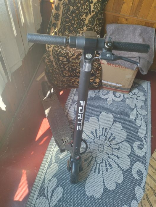 Самокат электроо