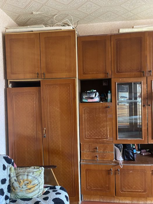 «Стенка для дома или дачи. Самовывоз. 1000 грн»