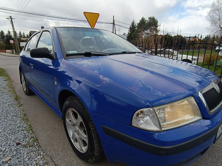 Skoda Octavia 1.6 benzyna + LPG do  ogólnych poprawek