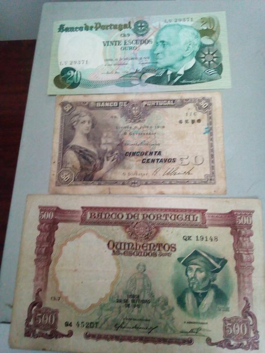 Notas de Escudos Antigas