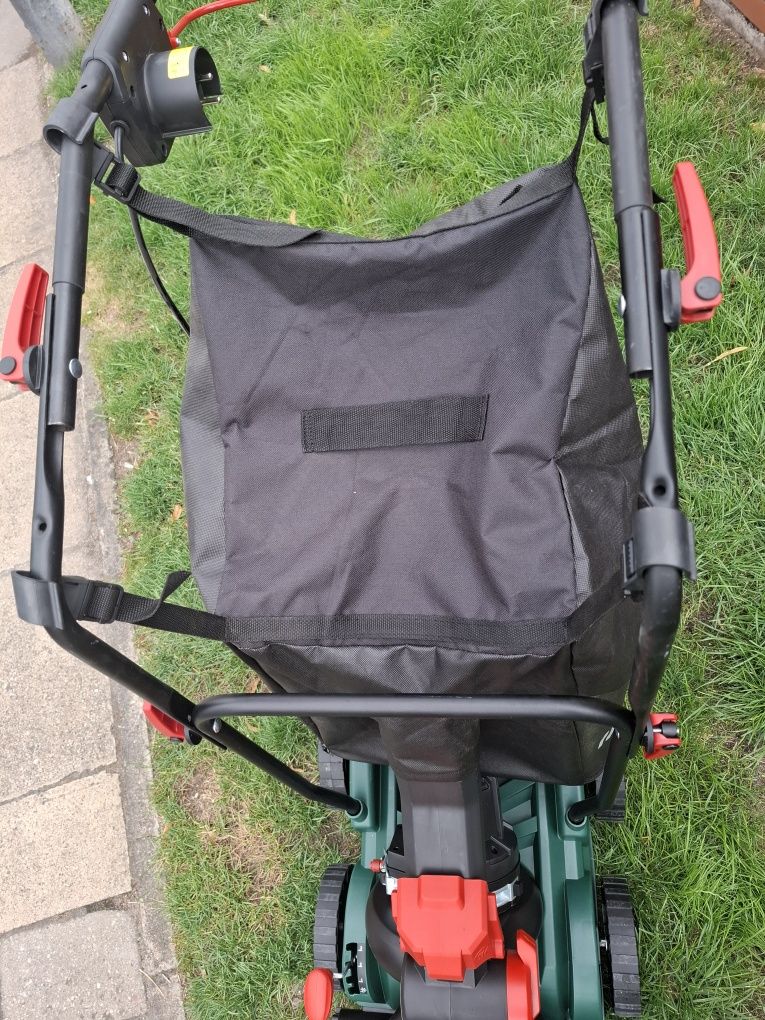 Odkurzacz do liści  parkside PLKSB 1800 A1