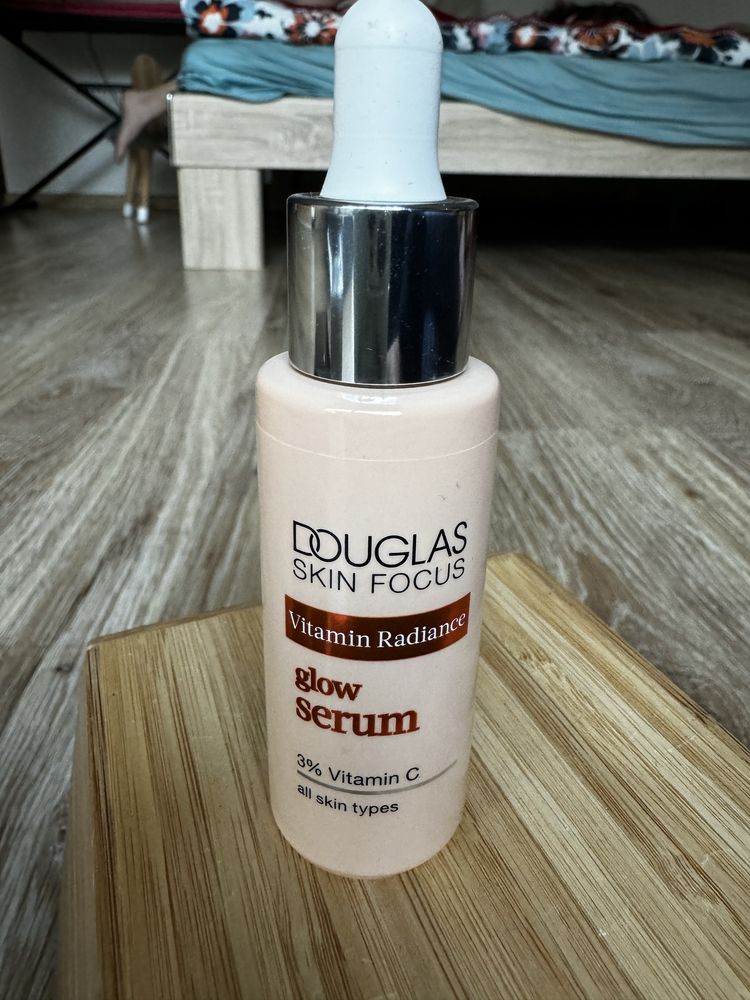 Douglas skin focus glow serum