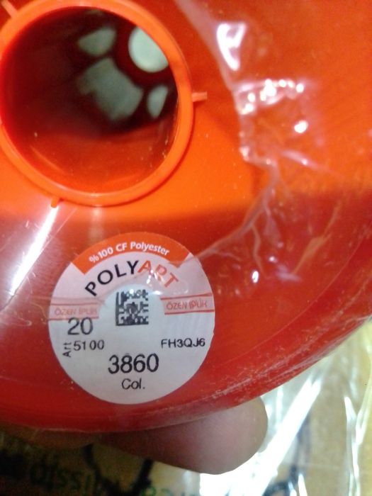 Нитка  Tytan ( Польща) поліестер Polyart( Туреччина)