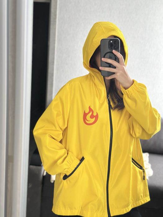 Вітровка (дощовик) жіноча