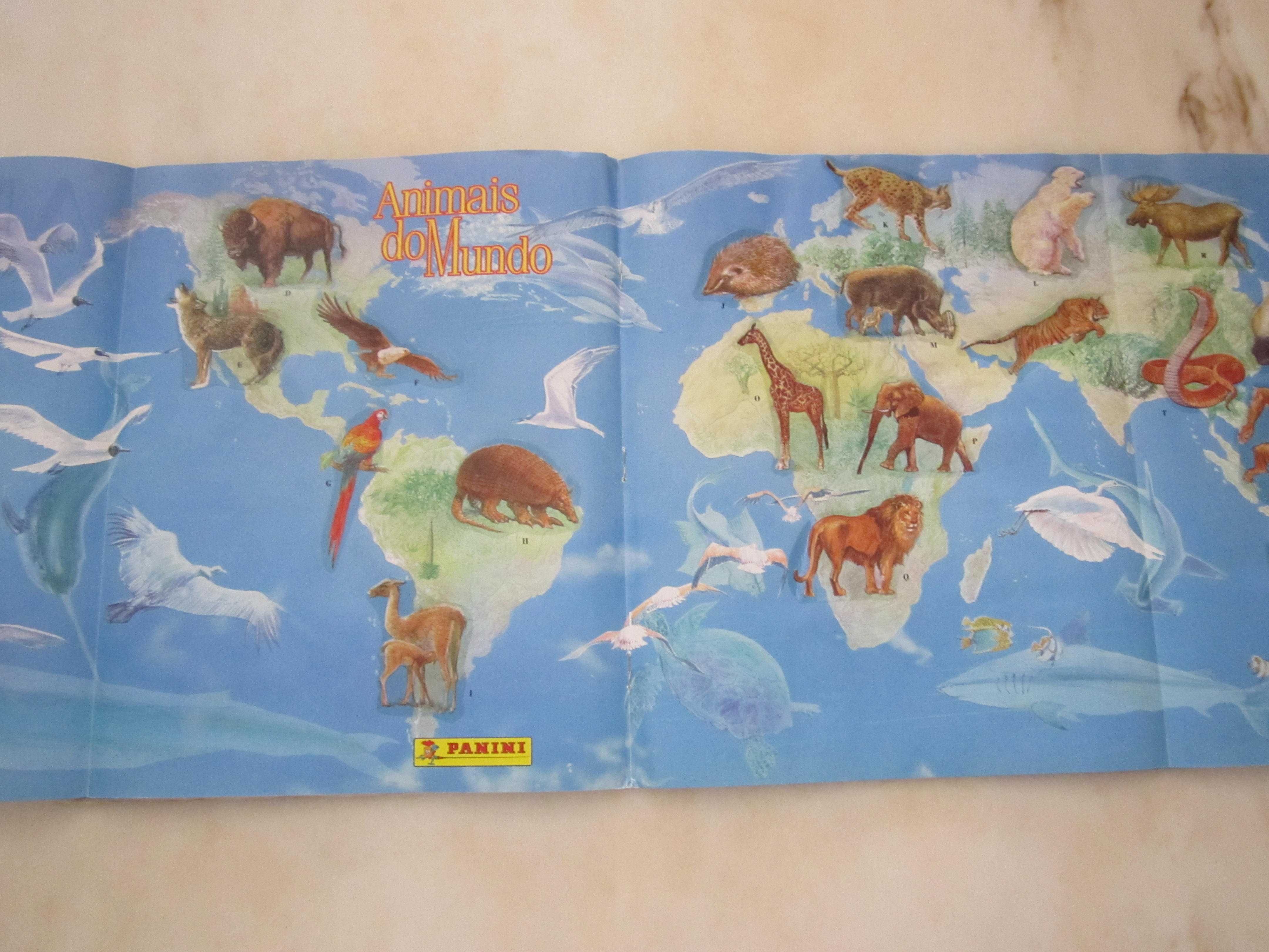 Caderneta completa : Animais Selvagens com poster