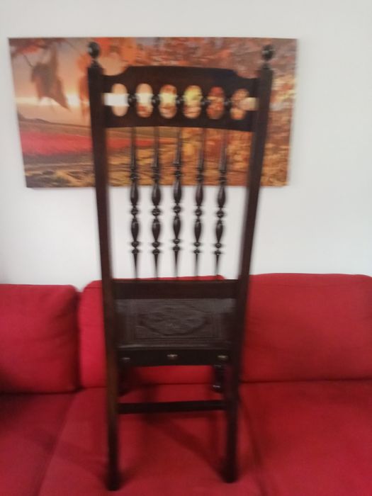 Conjunto de 6 cadeiras,em madeira,pintadas com Bumdex/esmalte-incolôr