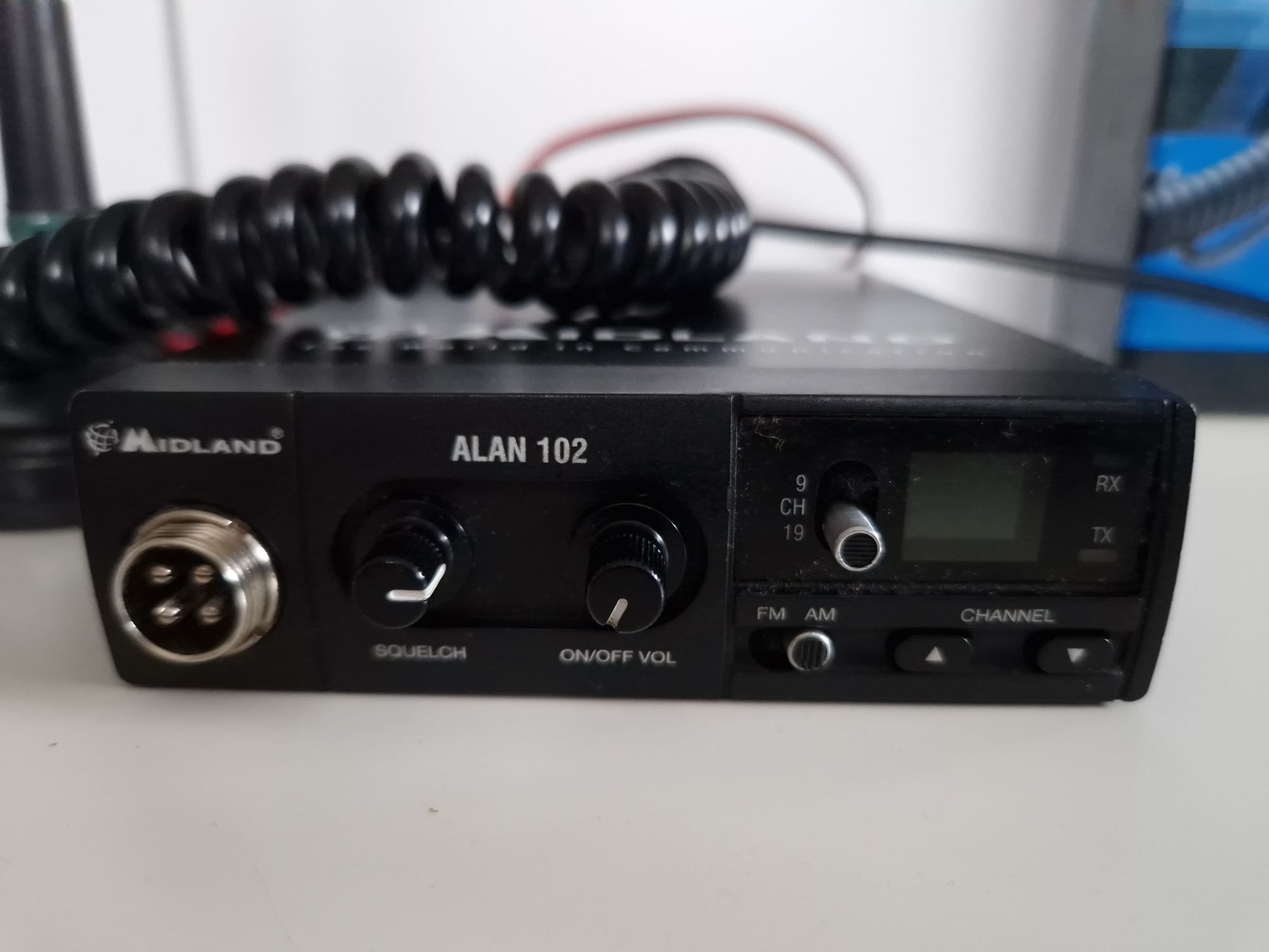 Radio CB Alan 102 z anteną