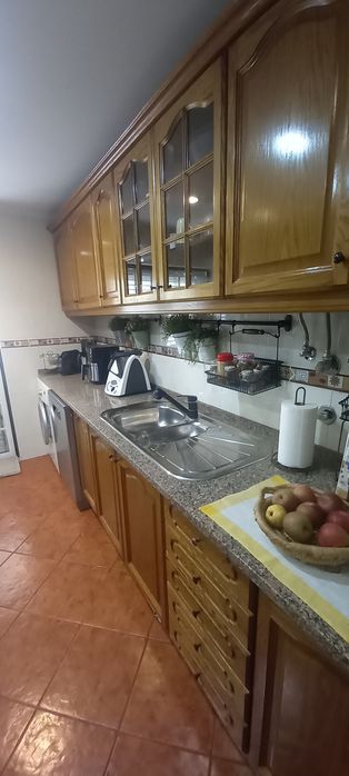 Móveis de cozinha em carvalho + bancada em granito