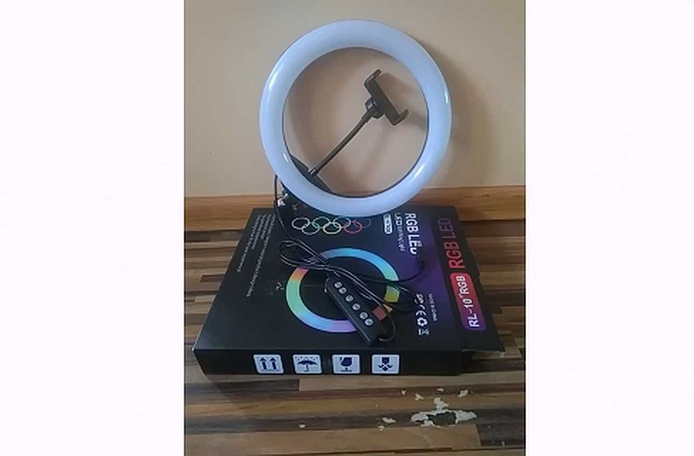 Лампа лед кільцева 30 см, і штатив 210 см. тримач для телефону, шарнир