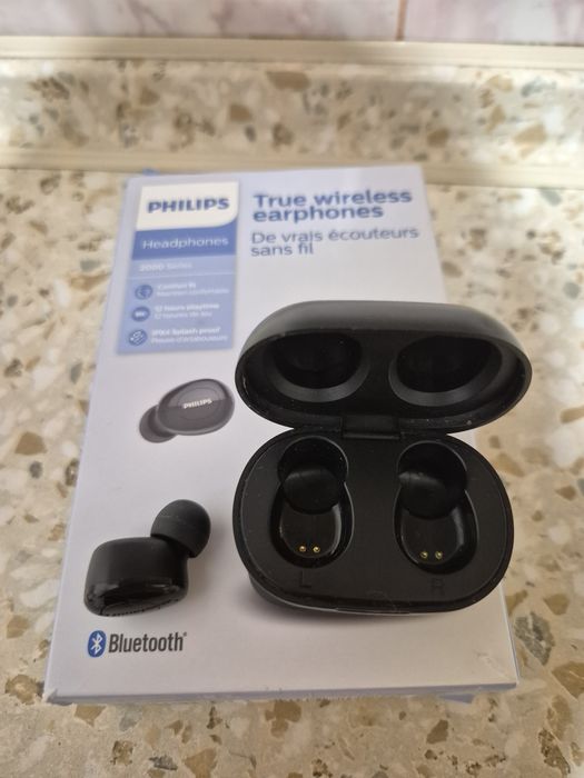 Футляр/кейс до Philips TAT2205 та правий навушник