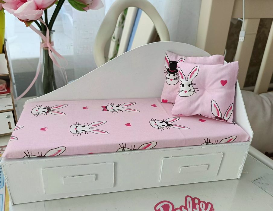 Ліжко диван для Барбі, Блайз, Рейнбоу Хай, Монстер Хай