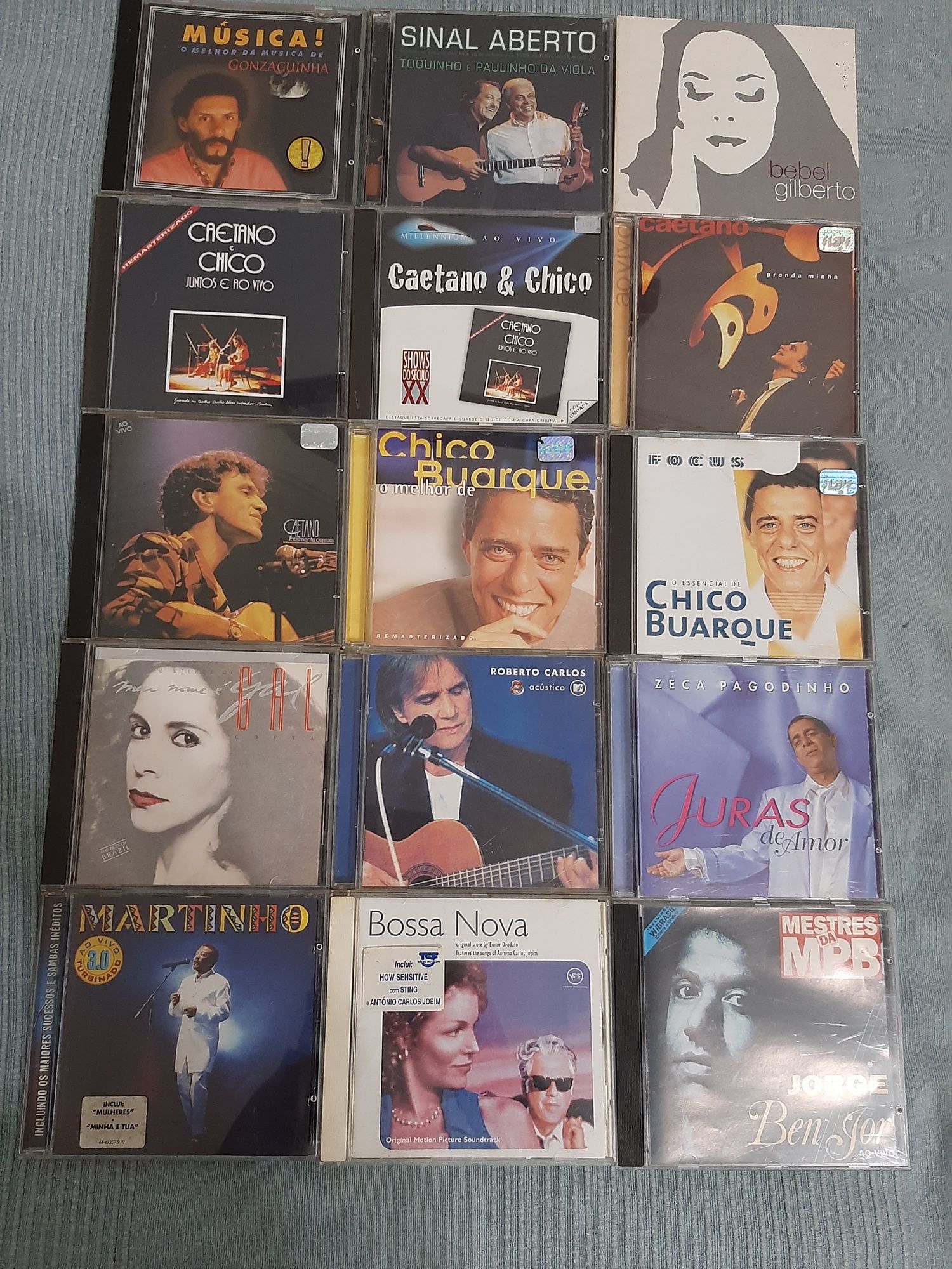 32 DVD MUSICAIS 15 CDS música brasileira