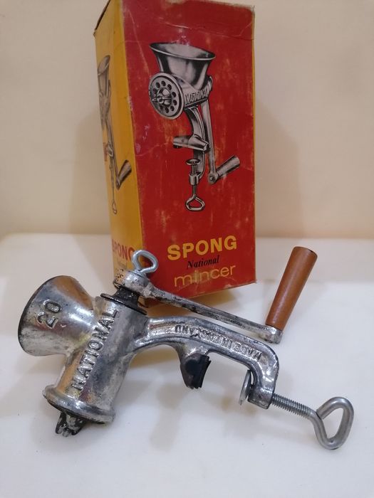 Picador de carne manual SEM USO marca Spong muito ANTIGO