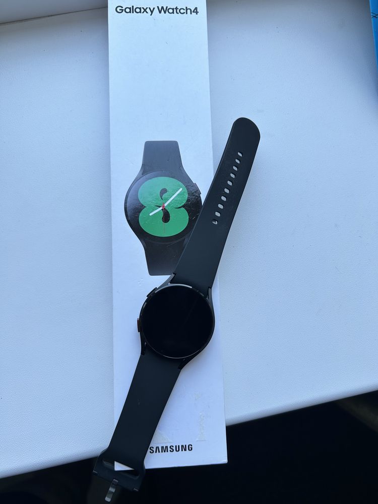 Смарт часи Samsung Galaxy Watch 4