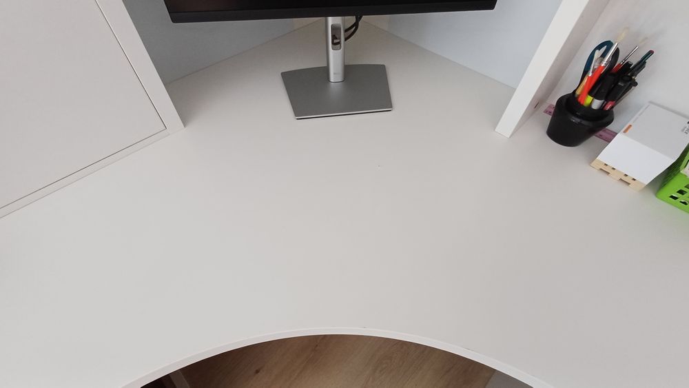 Biurko Ikea, stan prawie idealny, odbiór osobisty