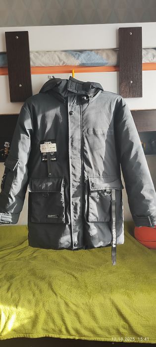 Куртка зимова на хлопчика 140 см