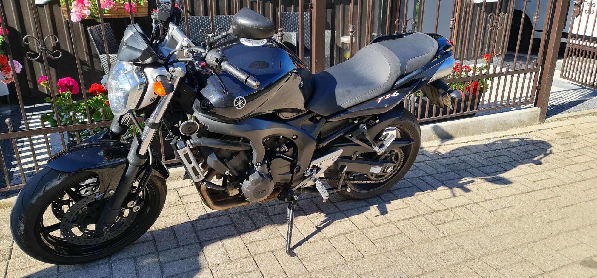 Yamaha FZ6 s2 poj. 600.  100KM 2007