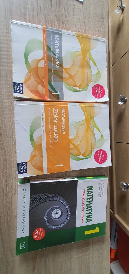 Ksiazki do liceum i technikum kl 1