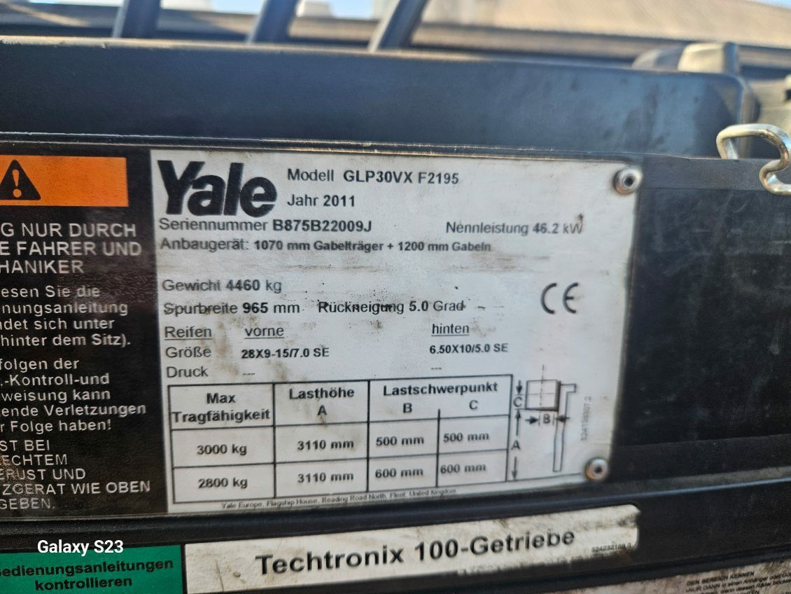 Wózek widłowy Yale GLP30