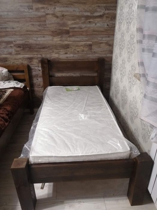 Продам дитяче ліжко з матрацом