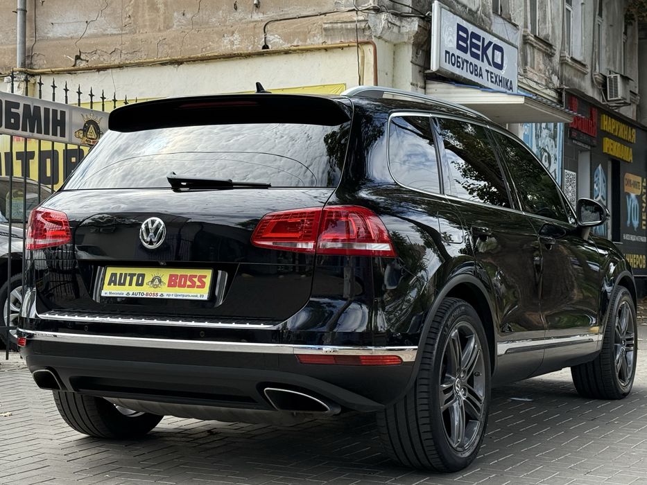 Volkswagen Touareg 2016 год, пневмо, целый, топ комплектация!