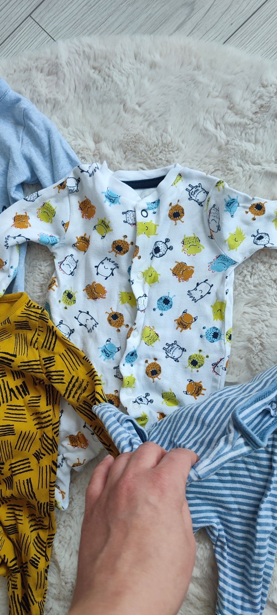 Pajacyki, śpioszki,Primark, Smyk, rozmiar 56