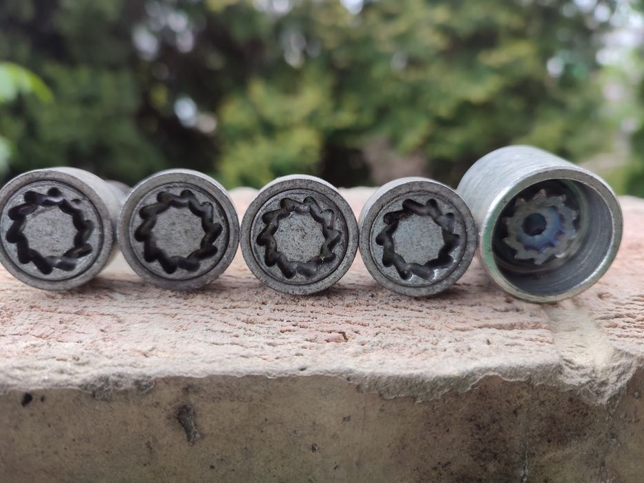 Болти секретки Vag