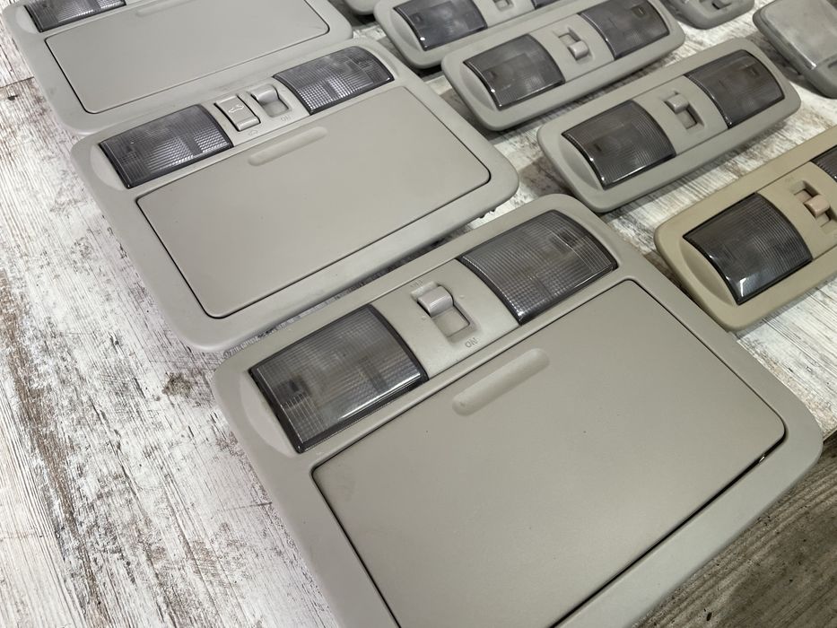 Плафон Салона Nissan Navara D40 Pathfinder R51 Окулярниця Навара Д40