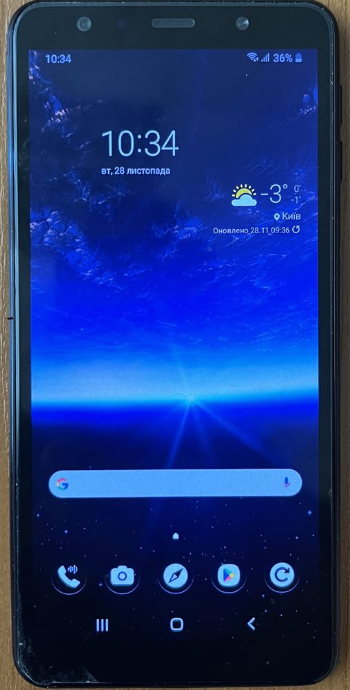 Продам смартфон Samsung A7, 4/64GB, 2018