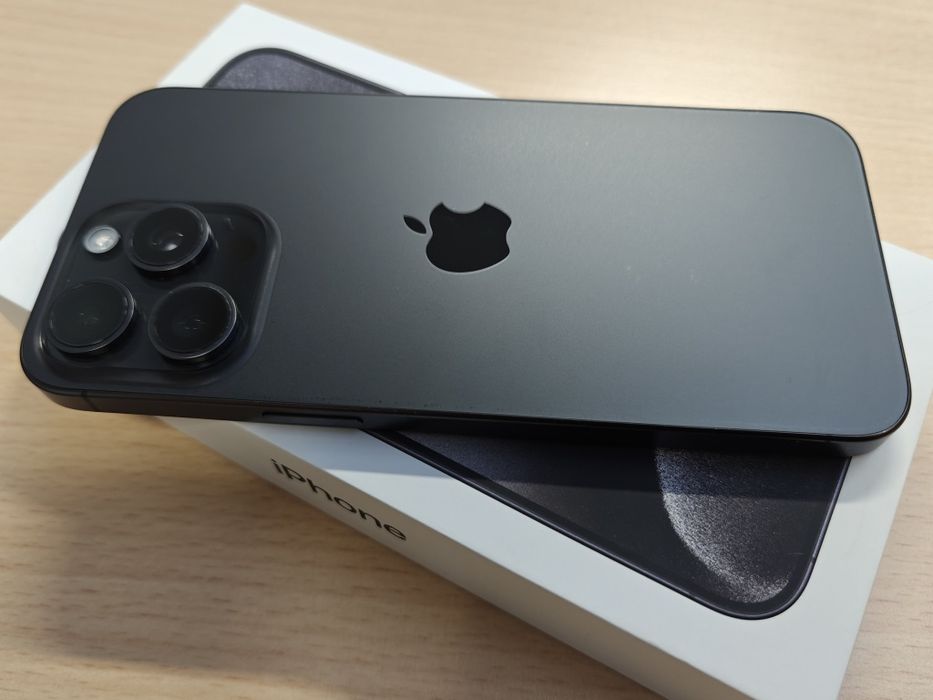 iPhone 15 PRO MAX 512GB, czarny. Stan idealny. Nienaprawiany. Komplet.