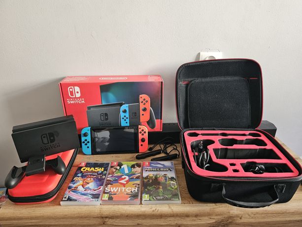 Konsola Nintendo Switch Neon Red & Blue Joy-Con + 3 GRY + ETUI + WALIZ