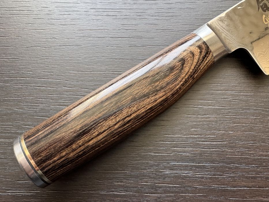 Японський професійний кухонний шеф-ніж Shun Premier