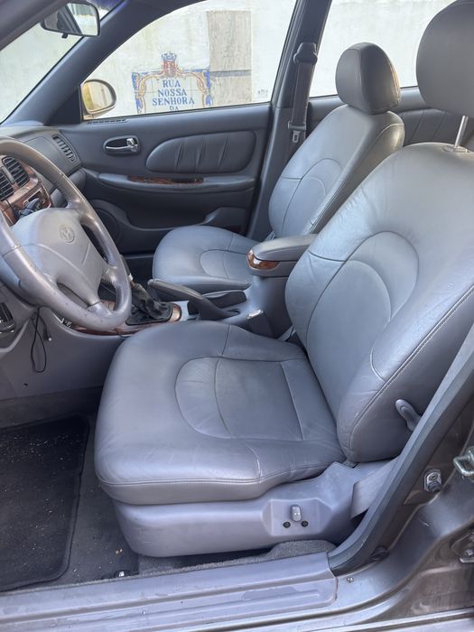 Hyundai Sonata IV 2.0