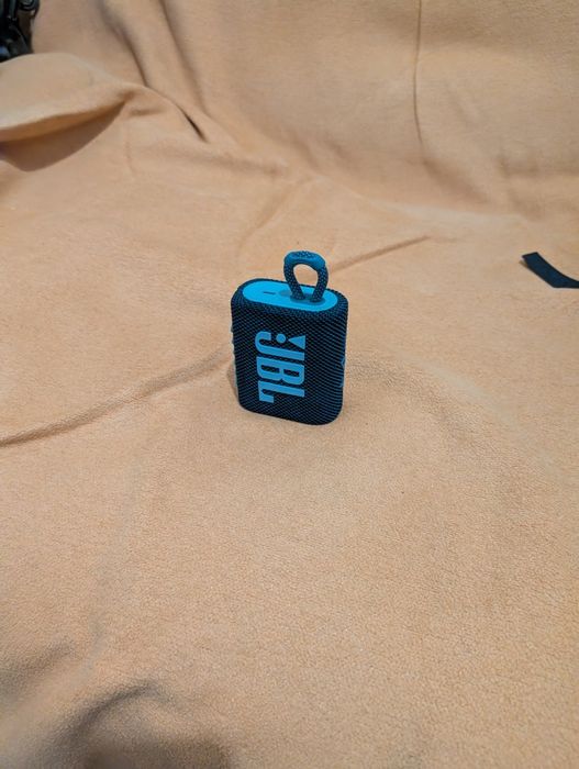 Портативна колонка JBL go 3.