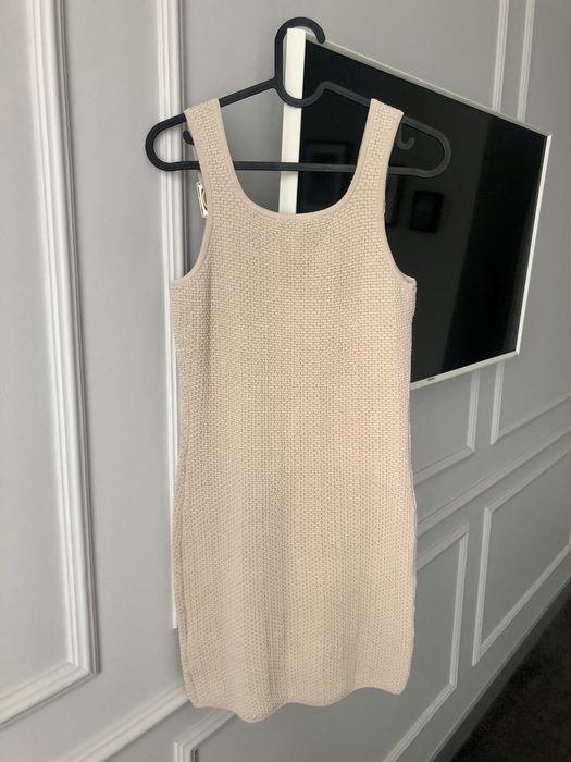 Nowa sukienka beżowa Zara na ramiączka